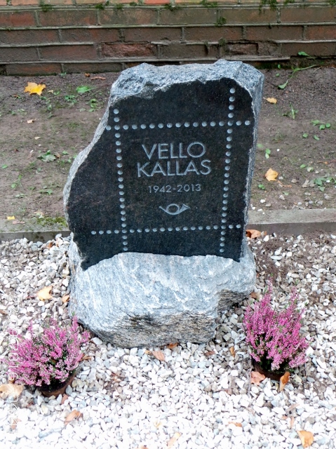 Vello Kallase hauakivi (479x640).jpg